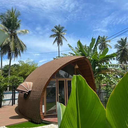 Found Mansion Hotel Pantai Cenang  Exterior photo