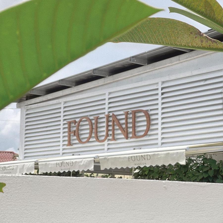 Found Mansion Hotel Pantai Cenang  Exterior photo
