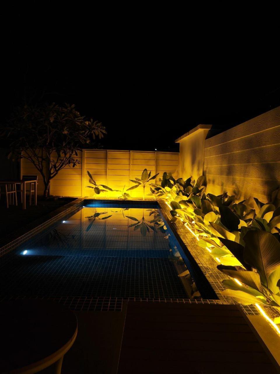 Found Mansion Hotel Pantai Cenang  Exterior photo
