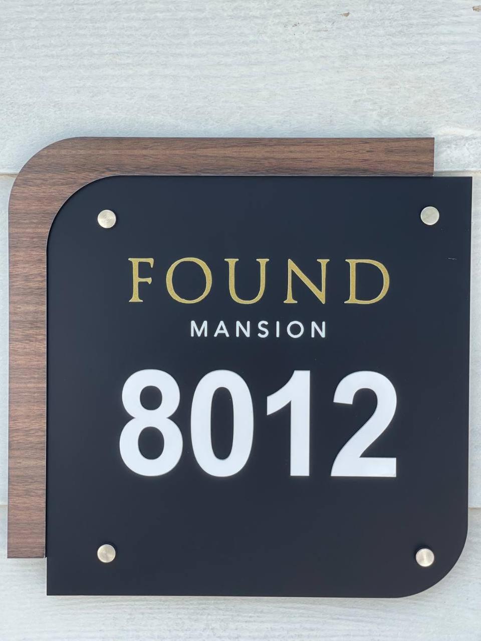 Found Mansion Hotel Pantai Cenang  Exterior photo