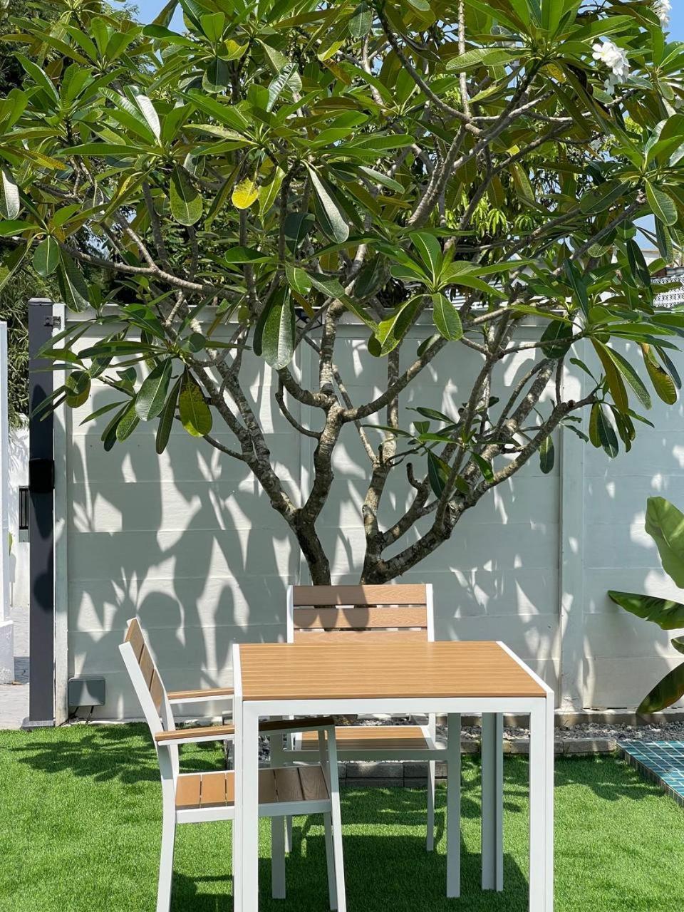 Found Mansion Hotel Pantai Cenang  Exterior photo