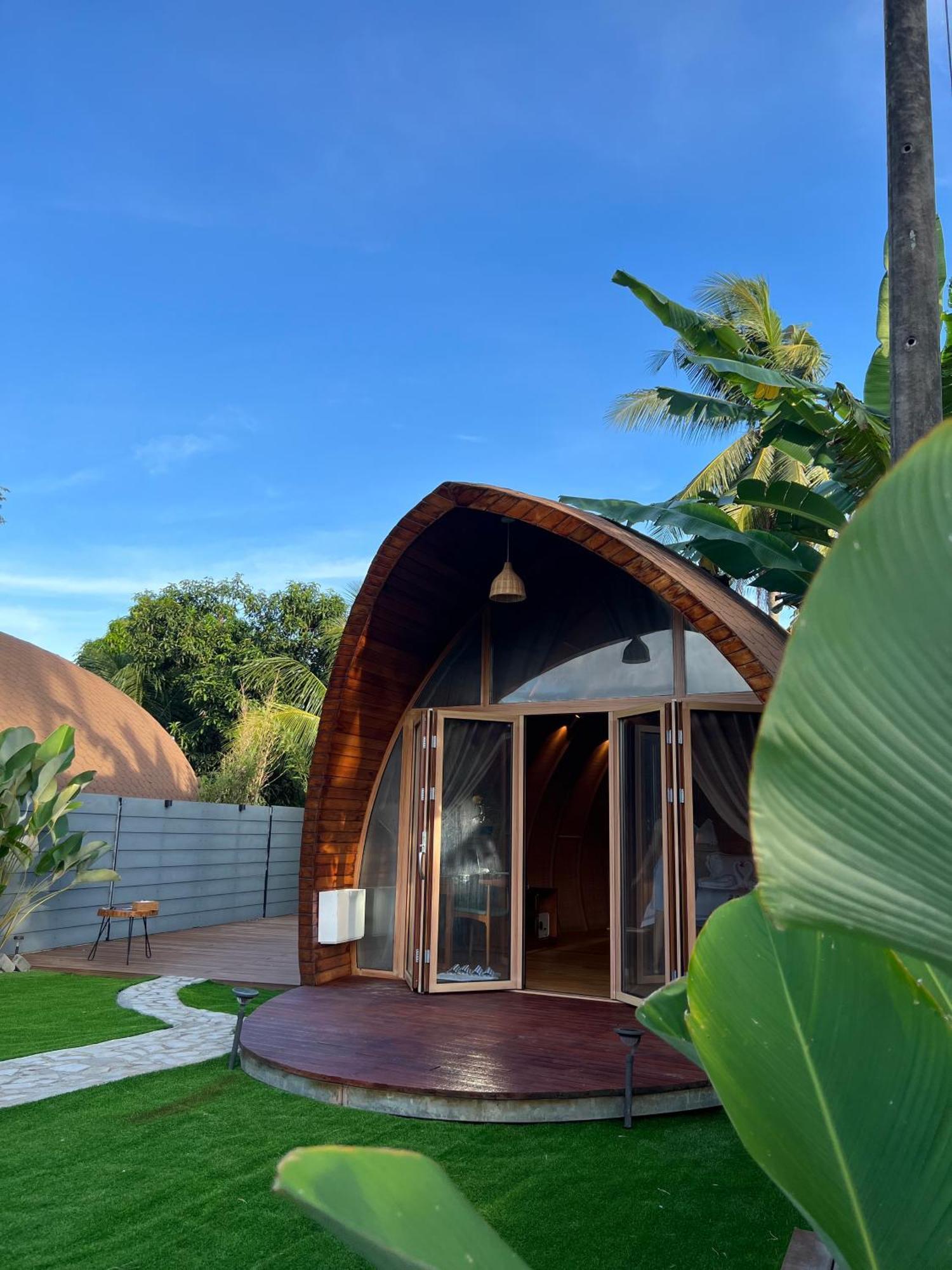 Found Mansion Hotel Pantai Cenang  Exterior photo