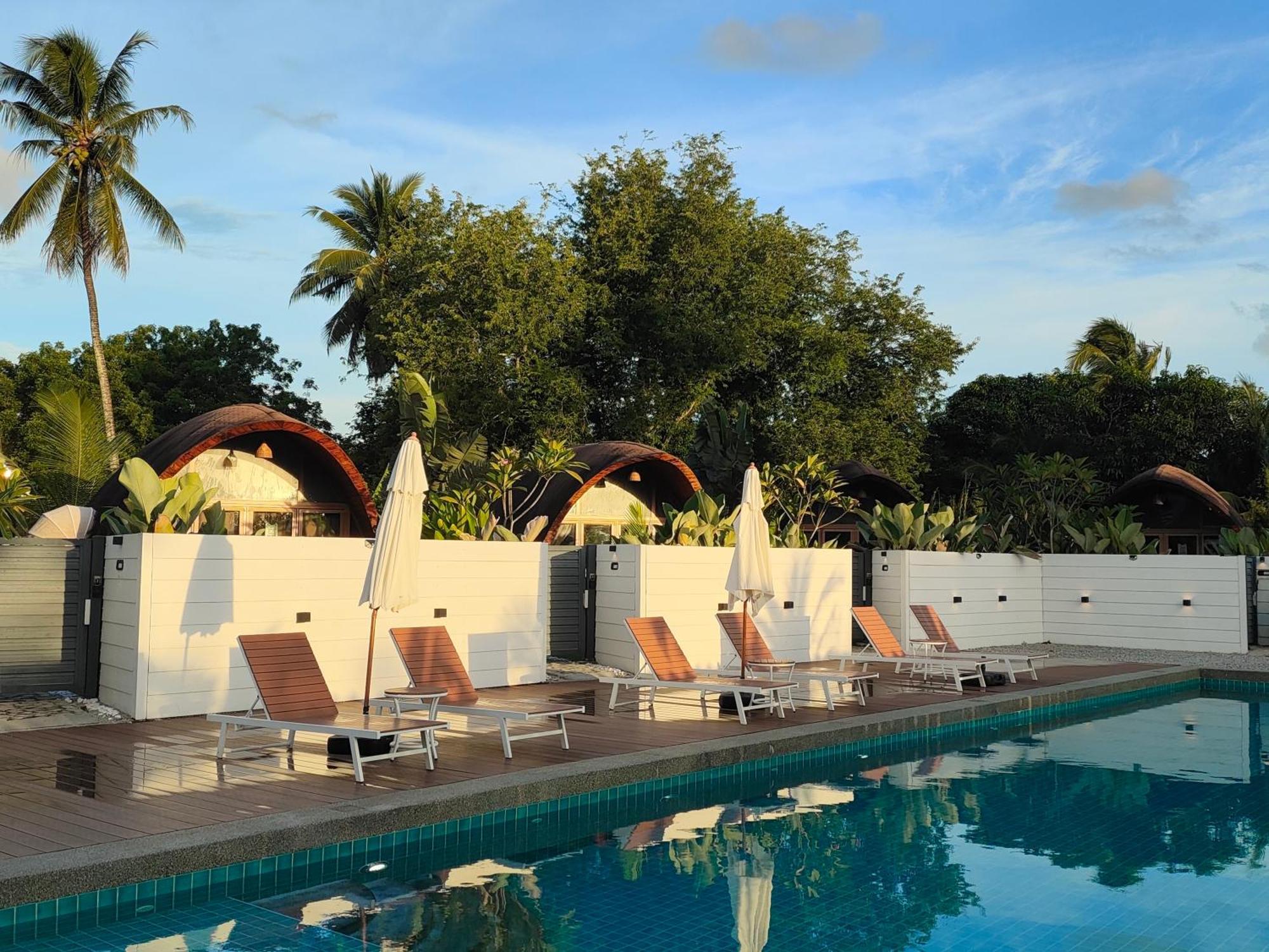 Found Mansion Hotel Pantai Cenang  Exterior photo
